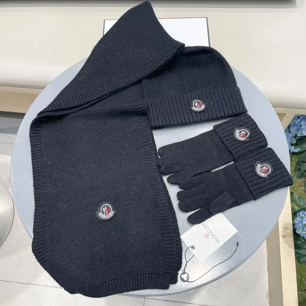 moncler hat and echapres and glove set s_12733451